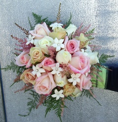 Peach and Pink Roses with Stephanotis