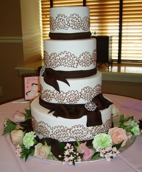 White and Chocolate Scroll Cake